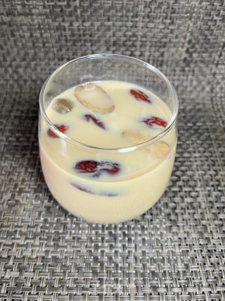 阿胶白枣桂圆奶茶的做法步调：8
