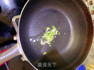 菠菜肉丸汤的做法步调：7