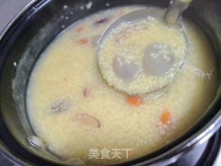白枣桂圆小米粥的做法步调：6