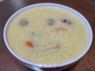 白枣桂圆小米粥的做法步调：7