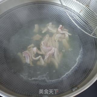 粗肉喷鼻菇炒芦笋的做法步调：8