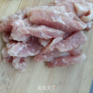粗肉喷鼻菇炒芦笋的做法步调：4