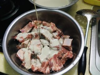 碗蒸排骨的做法步调：3