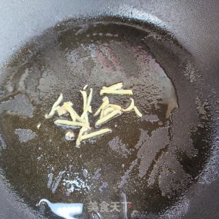 西芹炒牛肉粒的做法步调：5
