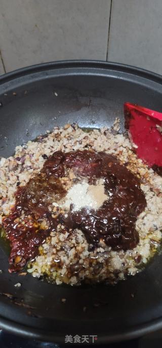 喷鼻辣肉酱的做法步调：8
