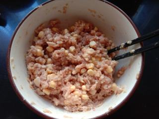 莲藕蒸肉饼的做法步调：6