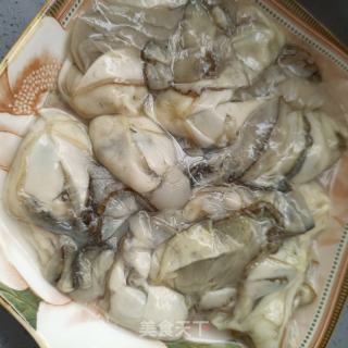 蒜苗炒死蚝的做法步调：4