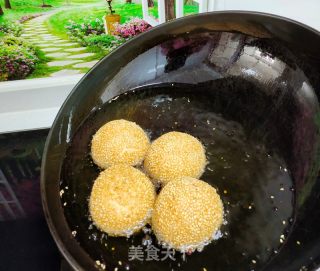炸麻团的做法步调：10