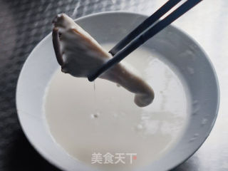 炸蘑菇的做法步调：3