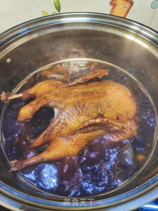 五喷鼻卤鸭的做法步调：6