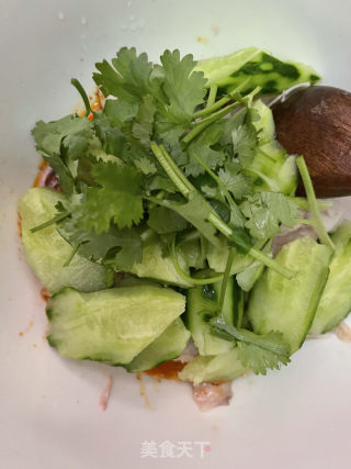 凉拌鸡腿肉的做法步调：10