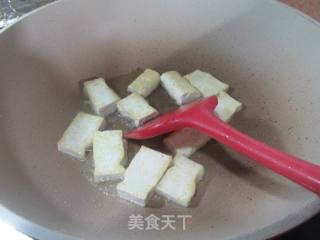虾干鲍鱼豆腐煲的做法步调：4