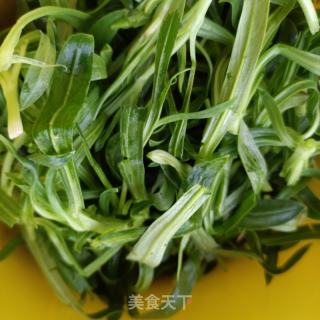 毛蛤拌里条菜的做法步调：1