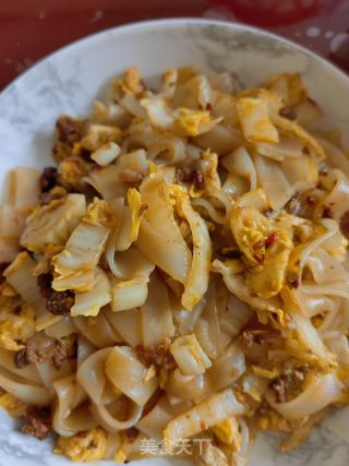 鸡蛋炒河粉的做法步调：10