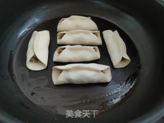 死煎锅揭的做法步调：5