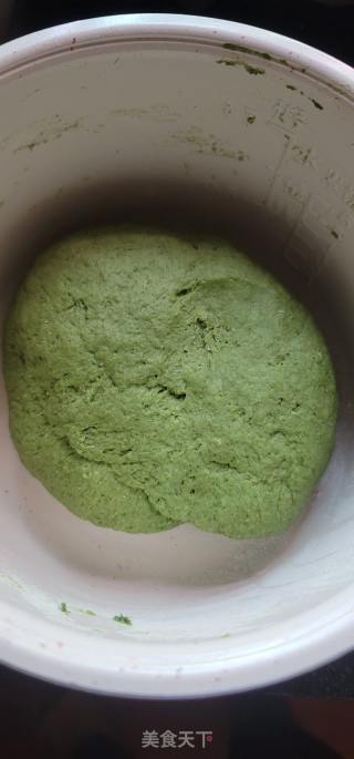 乌齐麦艾草白豆卷的做法步调：3