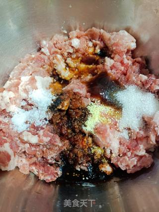 荠菜猪肉饺子的做法步调：4