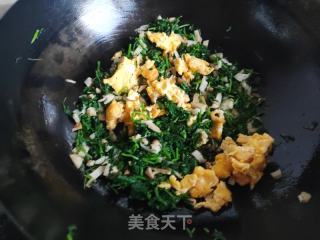 荠菜冬笋炒蛋的做法步调：6