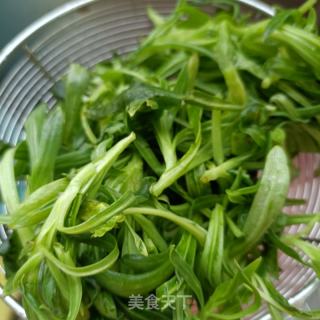 里条菜拌竹荪的做法步调：3