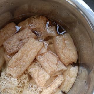 里条菜拌竹荪的做法步调：1