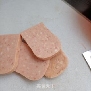 午饭肉炒芹菜的做法步调：4