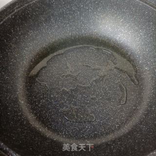 午饭肉炒芹菜的做法步调：5