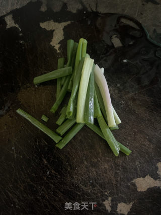 心蘑炒牛肉的做法步调：4