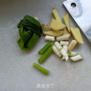 金华水腿梅花肉炖雷笋的做法步调：9
