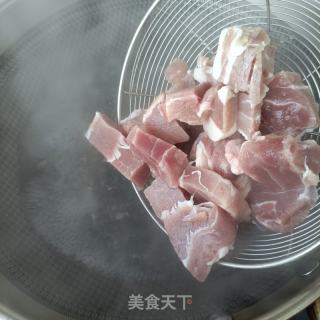 金华水腿梅花肉炖雷笋的做法步调：5
