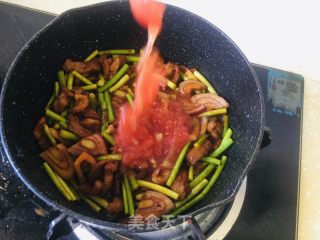 过油肉拌里的做法步调：5