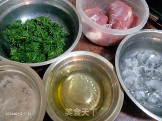 艾草猪肉丸的做法步调：1