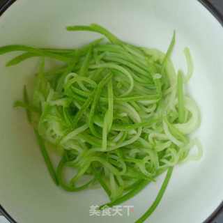 茭瓜拌海参的做法步调：5