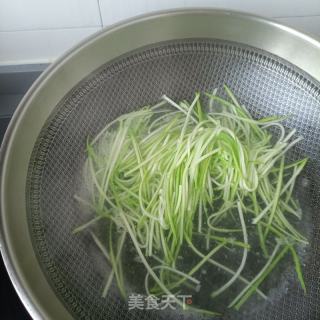 茭瓜拌海参的做法步调：4