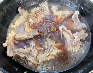 猪排白焖豆腐泡的做法步调：8
