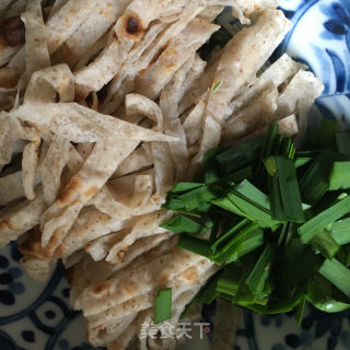 时蔬炒煎饼的做法步调：4
