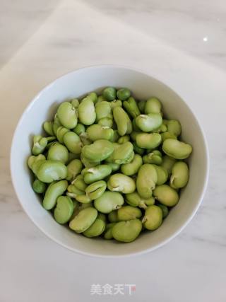 蚕豆鸡蛋中婆菜 陈喷鼻甘旨下饭菜的做法步调：2