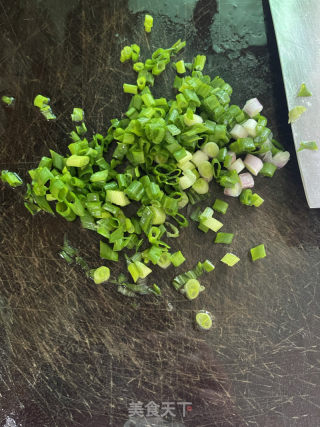 番茄虾滑响铃卷的做法步调：3