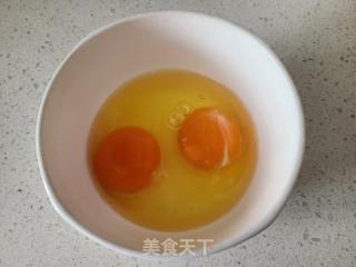 黑塌菜炒鸡蛋的做法步调：1