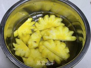 甘旨菠萝烤鸡翅的做法步调：2