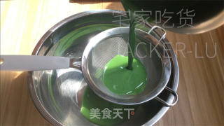 抹茶坚皮奶油杯、喷鼻坚巧克力坚皮、清爽茶喷鼻奶油，使人耐人寻味。的做法步调：6