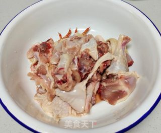 秋季鸡肉浑汤煲的做法步调：2