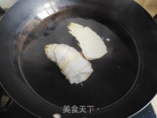 芹菜冬笋陈肉包的做法步调：6