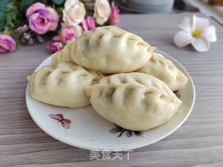 芹菜冬笋陈肉包的做法步调：16