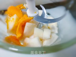 雪梨芒果奶昔的做法步调：2
