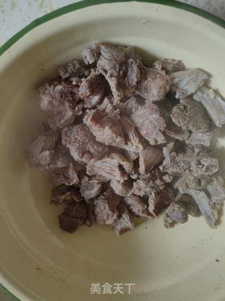 土豆烧牛肉的做法步调：4