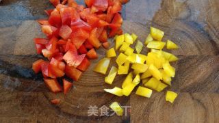 苦椒培根煎胞子苦蓝的做法步调：4
