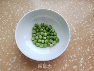 豌豆蛋羹的做法步调：1