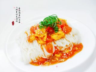 番茄鸡蛋挨卤里的做法步调：1