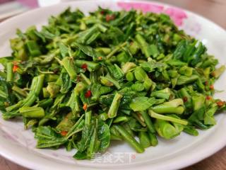 炝拌喷鼻椿的做法步调：7