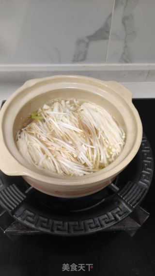 蒜蓉粉丝花甲煲的做法步调：9